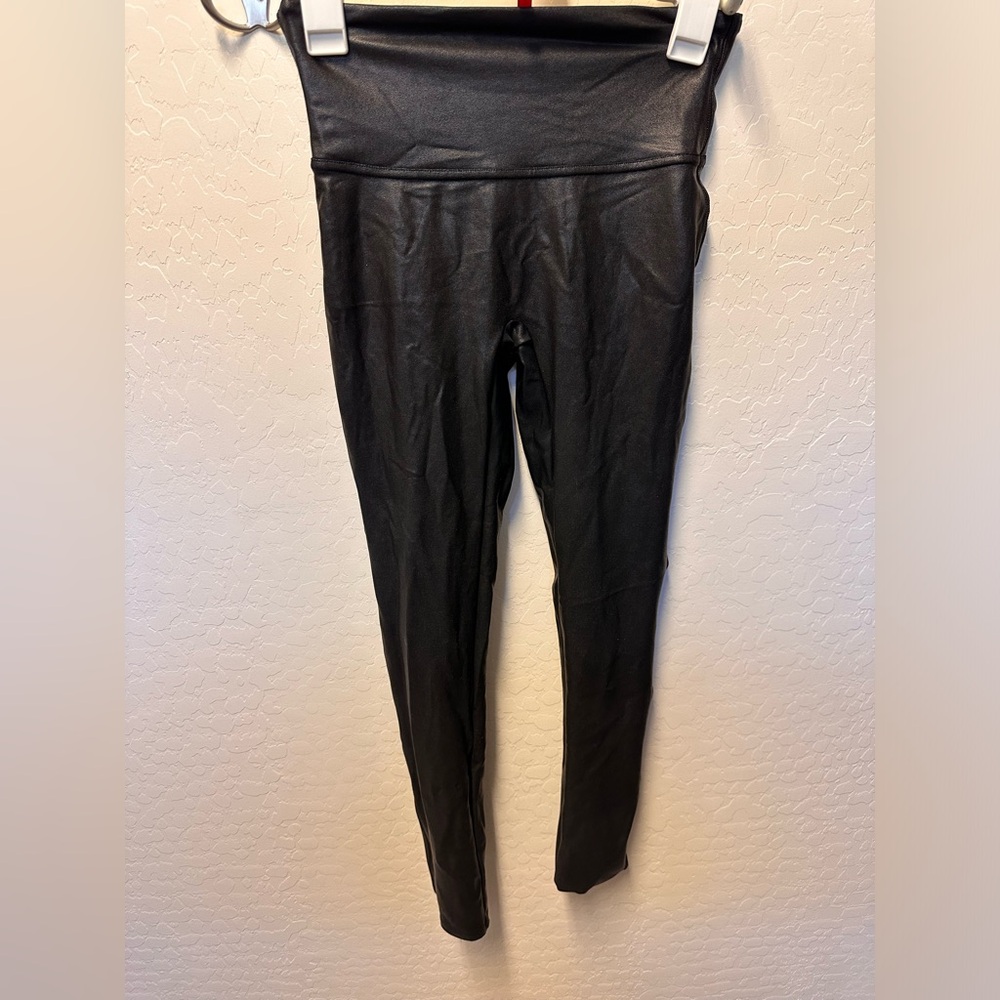 Spanx faux leather leggings MP